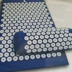 Life Authentics Acupressure Mat & Pillow with carry Bag   NEW